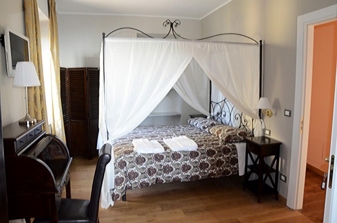 Relais Ristorante Sanfront Hotel Ponzone Eksteriør billede